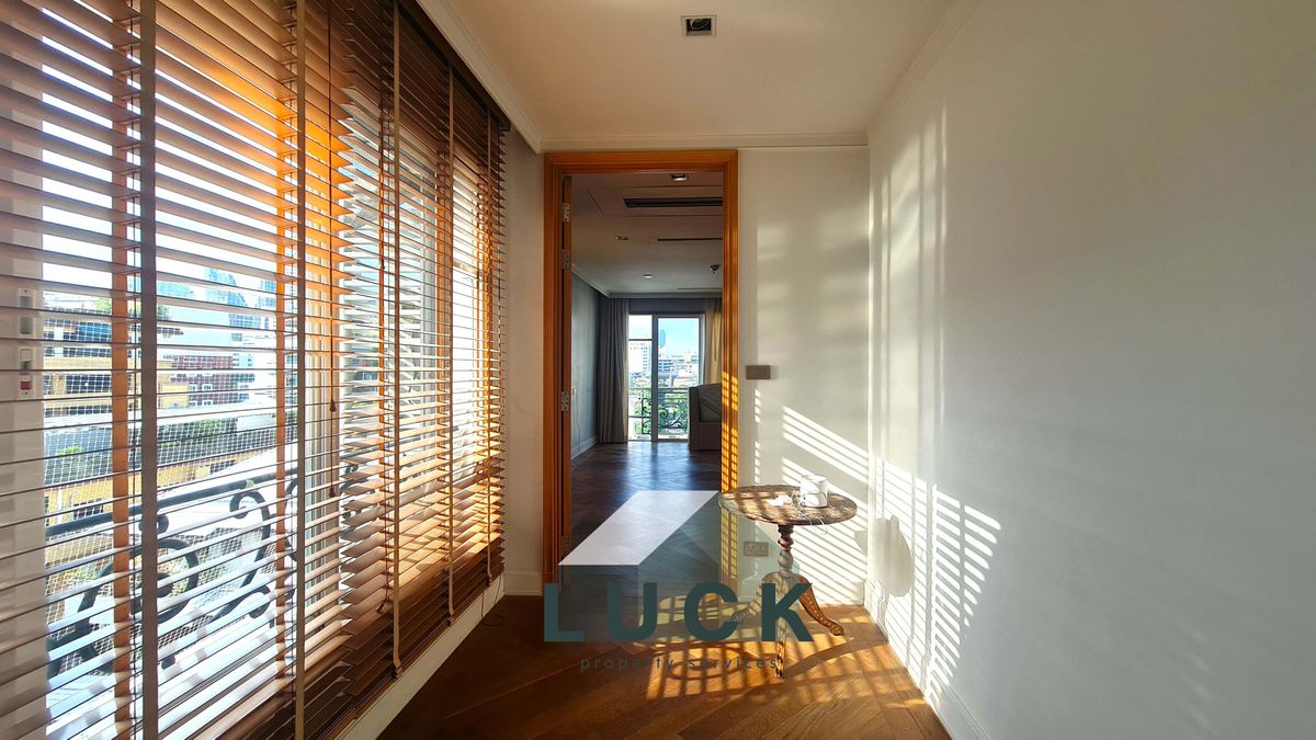 CondoSukhumvit, Asoke, Thonglor : LUCK 🏭 Lava Condo, Aung Rose, Sukhumvit 36, Low Rise, safe from earthquakes There is only 1 layer of privacy. There are only 2 rooms !!!