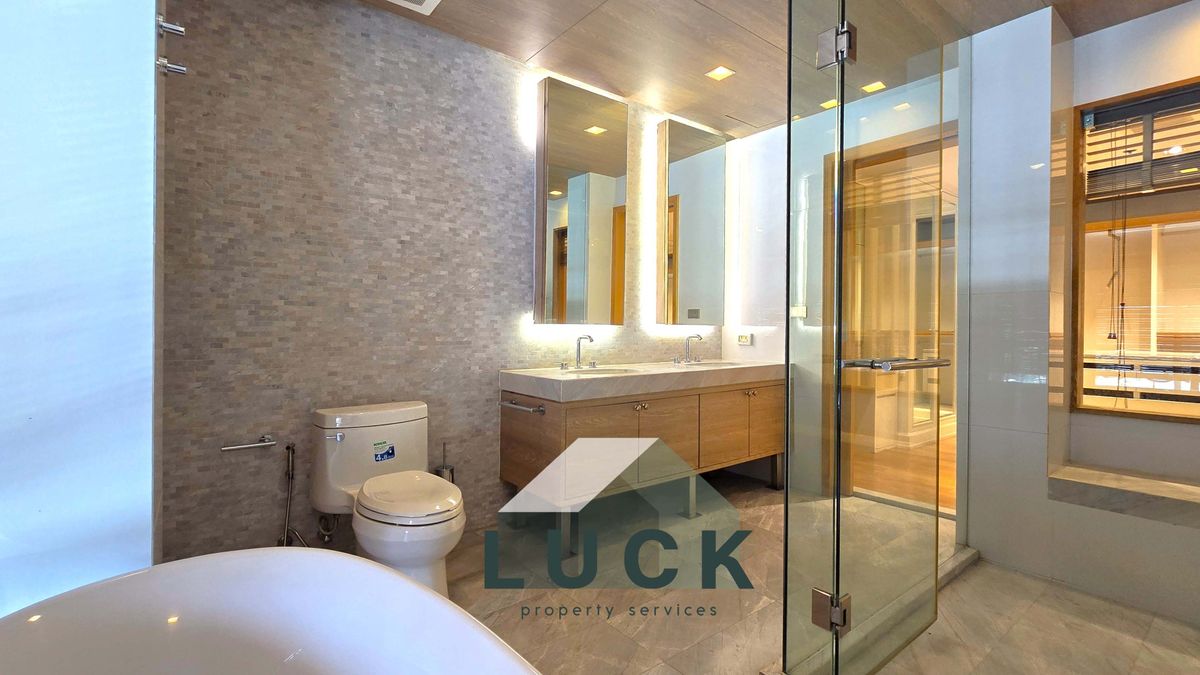 CondoSukhumvit, Asoke, Thonglor : LUCK 🏭 Lava Condo, Aung Rose, Sukhumvit 36, Low Rise, safe from earthquakes There is only 1 layer of privacy. There are only 2 rooms !!!