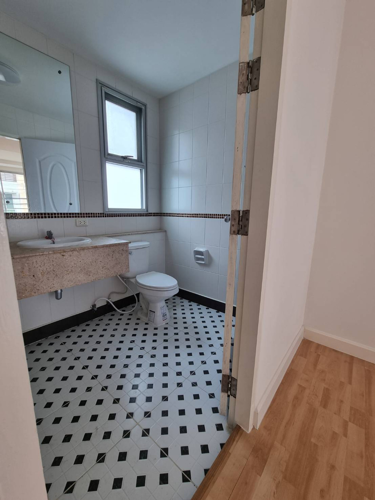 ขายทาวน์โฮมแจ้งวัฒนะ เมืองทอง : 🚨 Rare Item! ทาวน์โฮม 3 ชั้น ใจกลางงามวงศ์วาน