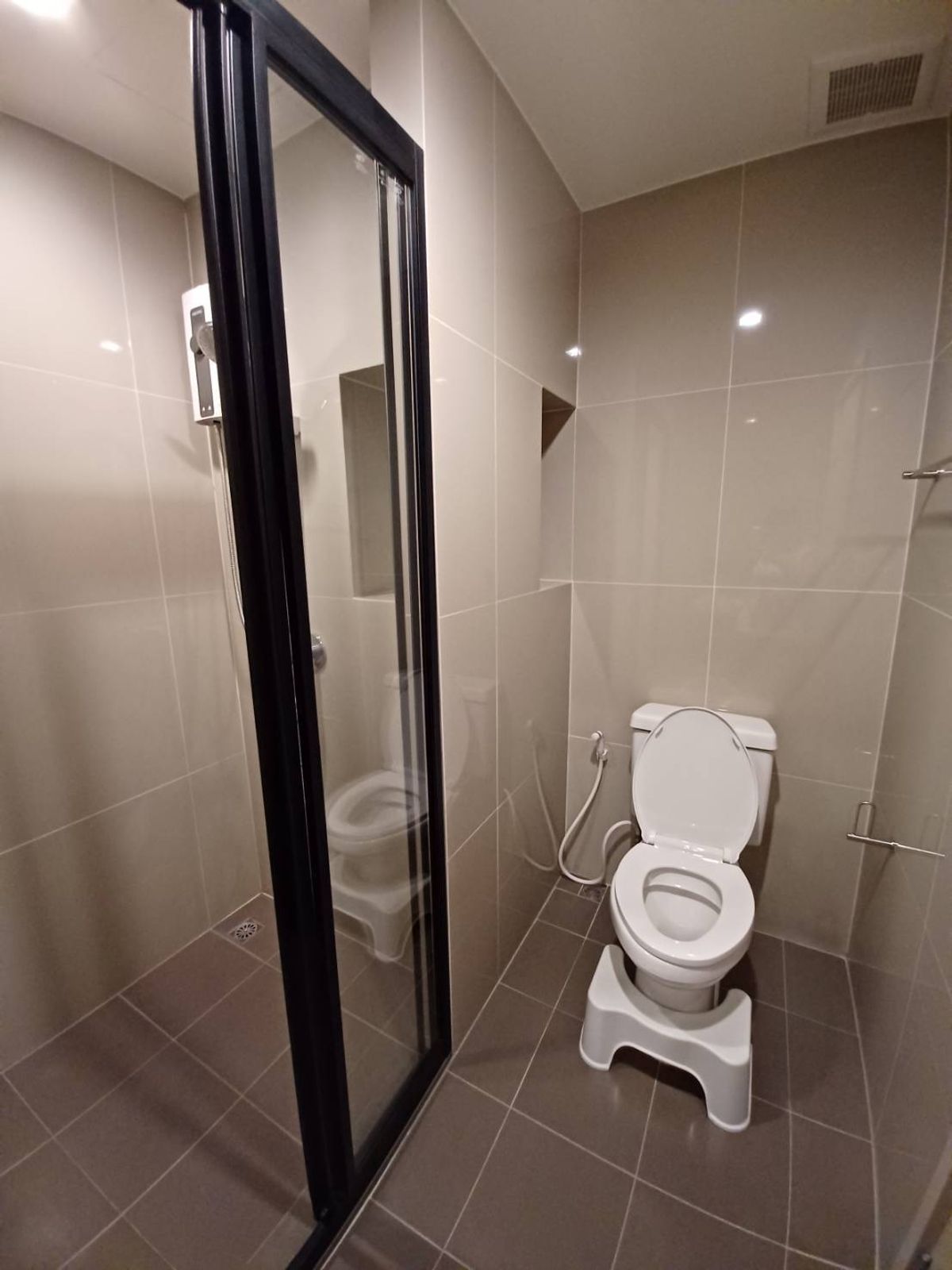 ให้เช่าคอนโดพระราม 9 เพชรบุรีตัดใหม่ RCA : ให้เช่า 🔥 THE BASE Phetchaburi - Thonglor 🔥 เฟอร์นิเจอร์ และ เครื่องใช้ไฟฟ้าครบ ใกล้ BTS ทองหล่อ