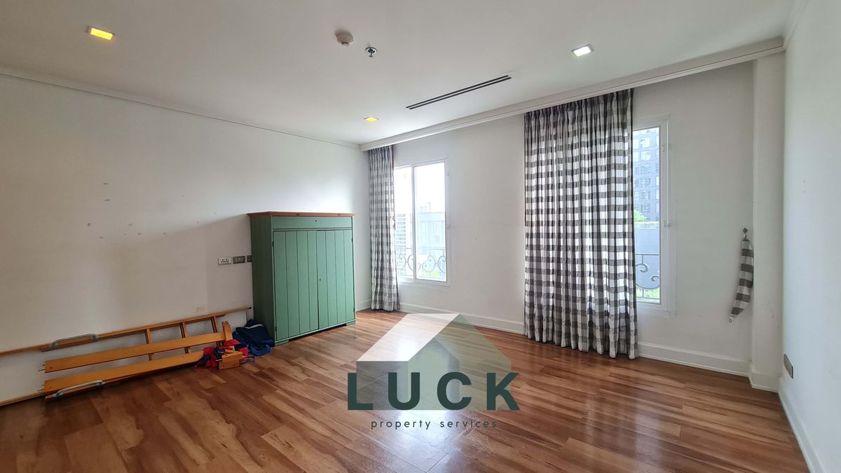 CondoSukhumvit, Asoke, Thonglor : LUCK 🏭 Lava Condo, Aung Rose, Sukhumvit 36, Low Rise, safe from earthquakes There is only 1 layer of privacy. There are only 2 rooms !!!