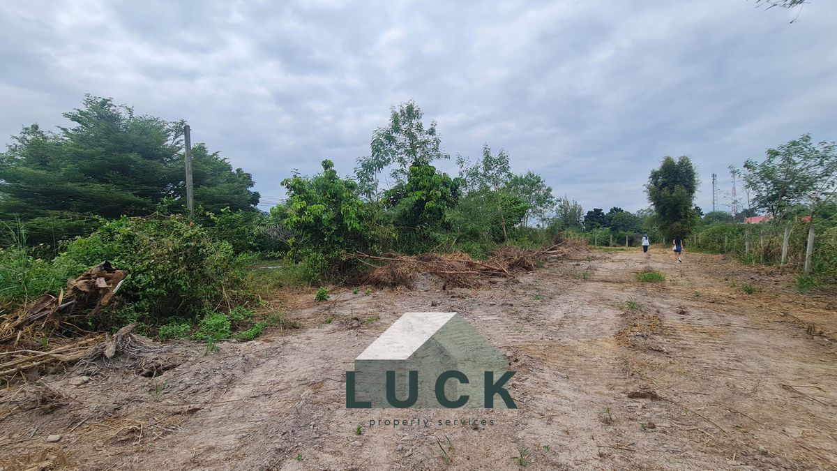 ขายที่ดินหัวหิน ประจวบคีรีขันธ์ : LUCK 🏠ขายที่ดิน 7 ไร่ หัวหิน พร้อมบ้านสวนชั้นเดียว 1 หลัง ที่ติดถนนสาธารณะประโยชน์ ราคาดี!!!