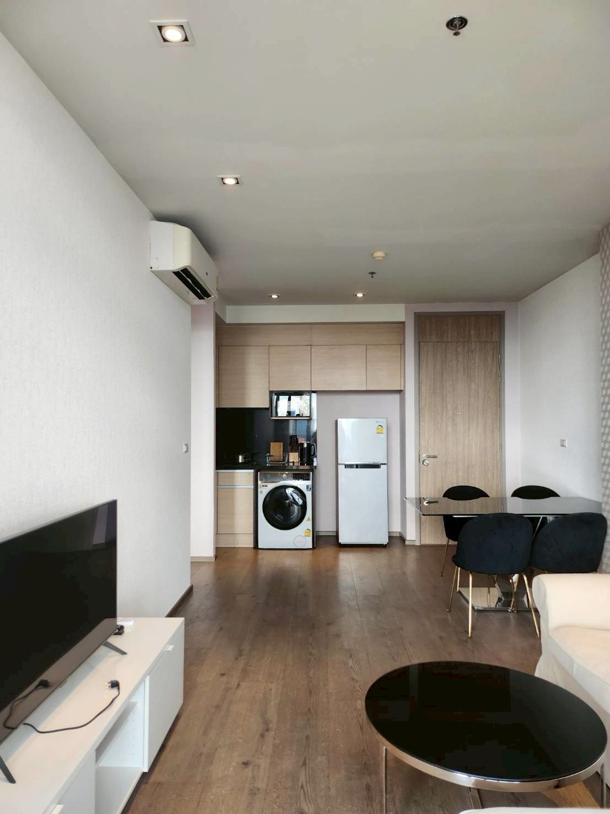 ให้เช่าคอนโดสุขุมวิท อโศก ทองหล่อ : LTH13146 – Condo for Rent คอนโดให้เช่า at Park Origin Phrom Phong พาร์ค ออริจิ้น พร้อมพงษ์ Size 68 sqm. 2 beds 2 baths ONLY 68K/Month Near BTS Phrom Phong