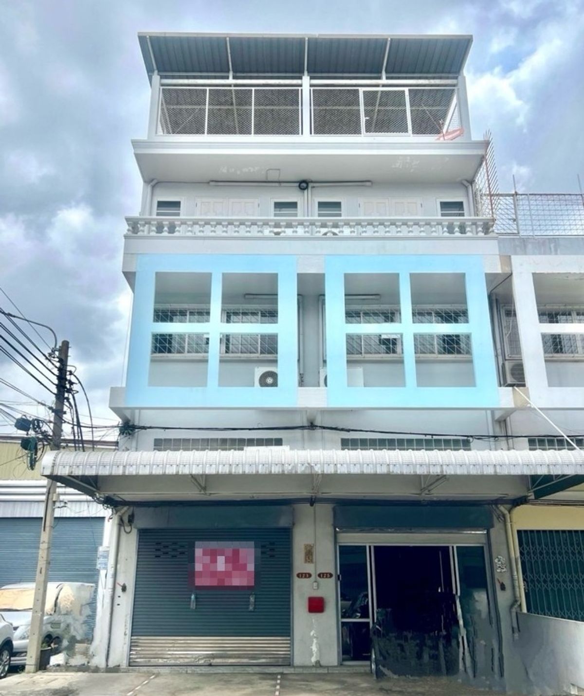 ขายอาคารพาณิชย์เลียบทางด่วนรามอินทรา : LTHC13154 – Commercial Building for Sale อาคารพาณิชย์ขาย at Rama III รามอินทรา 3 Size 574 sqm. 5 rooms ONLY 19.9 MB Near Central Rama 3
