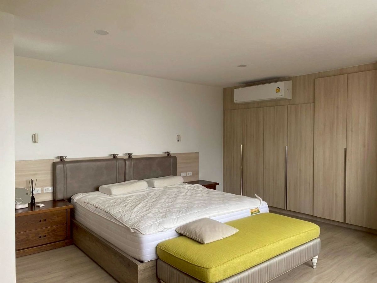 For SaleCondoSukhumvit, Asoke, Thonglor : LTH13155 - Condo For Sale Condo for sale at President Park Sukhumvit 24 President Park Sukhumvit 24 Size 223 SQM. 4 Beds 3 Baths Only 21 MB Near Asoke