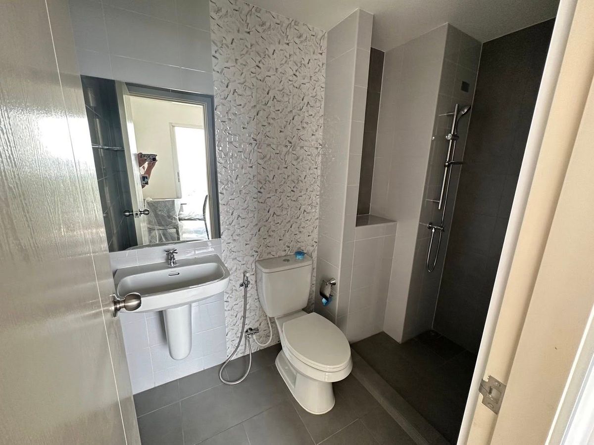 ให้เช่าคอนโดสมุทรปราการ สำโรง : ให้เช่า 🔥 The Trust Condo @BTS Erawan 🔥 ใกล้ BTS ช้างเอราวัณ เฟอร์นิเจอร์ และ เครื่องใช้ไฟฟ้าครบ 