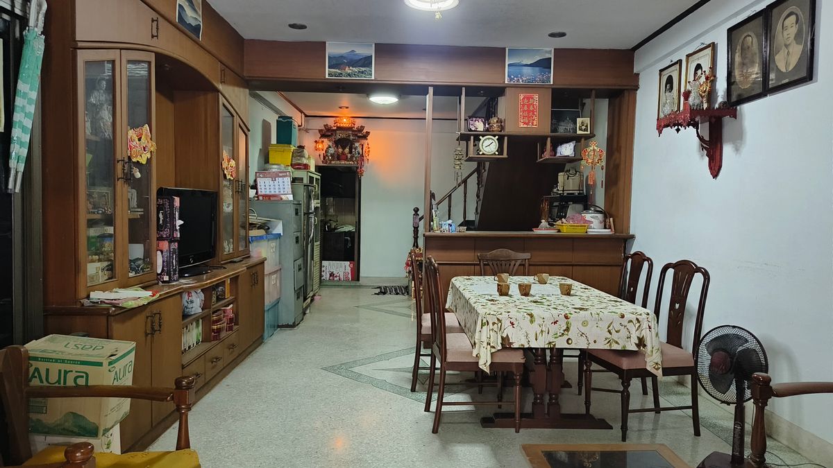For SaleShop HouseBang Sue, Wong Sawang, Tao Pun : Urgent sale of commercial building suitable for opening a business in a potential location, Soi Sing