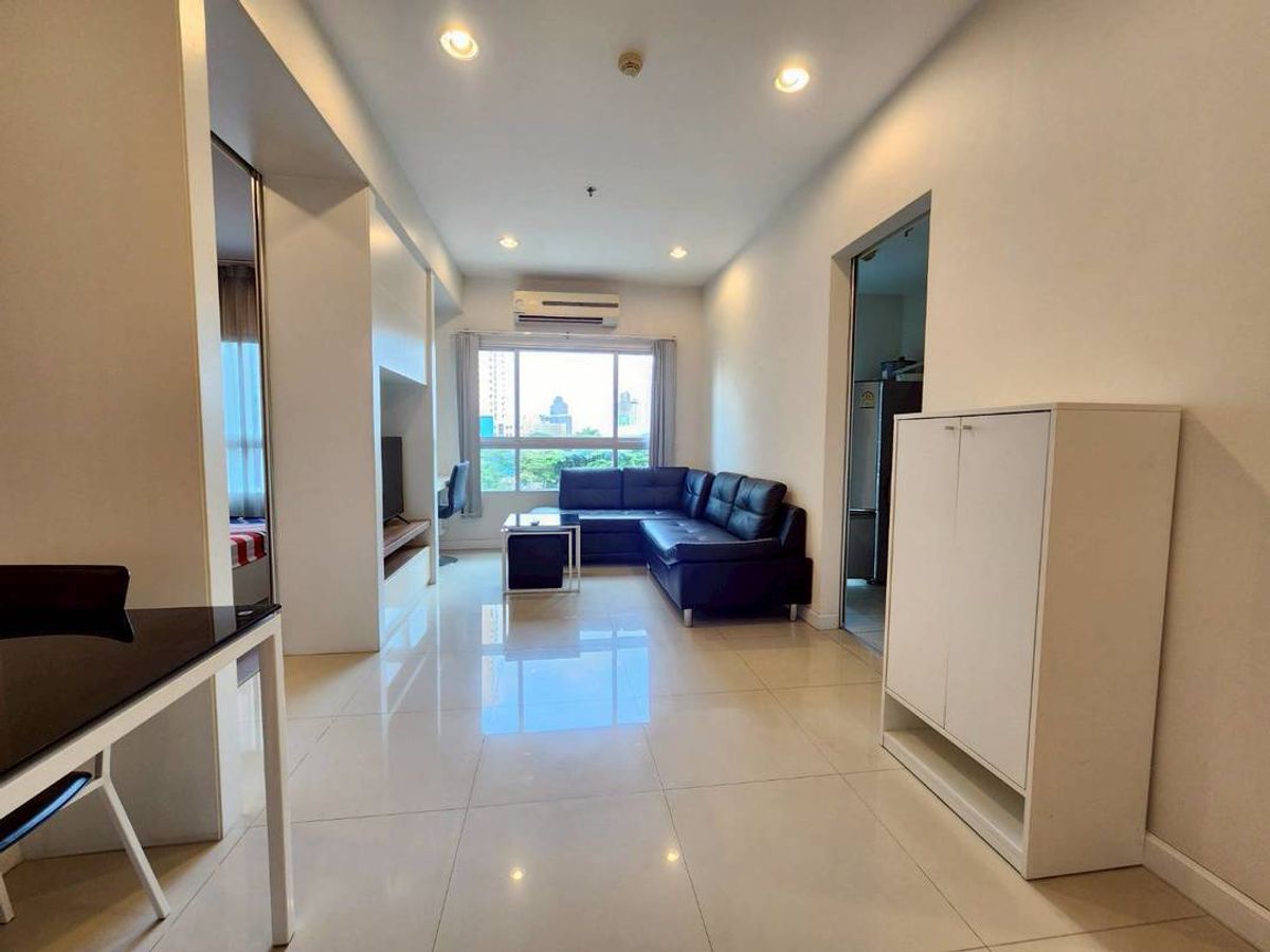 ขายคอนโดวงเวียนใหญ่ เจริญนคร : ขายคอนโด Q House Sathorn ใกล้ BTS กรุงธนบุรี 1 ห้องนอน 1 ห้องน้ำ ห้องสวย เฟอร์ครบ!!