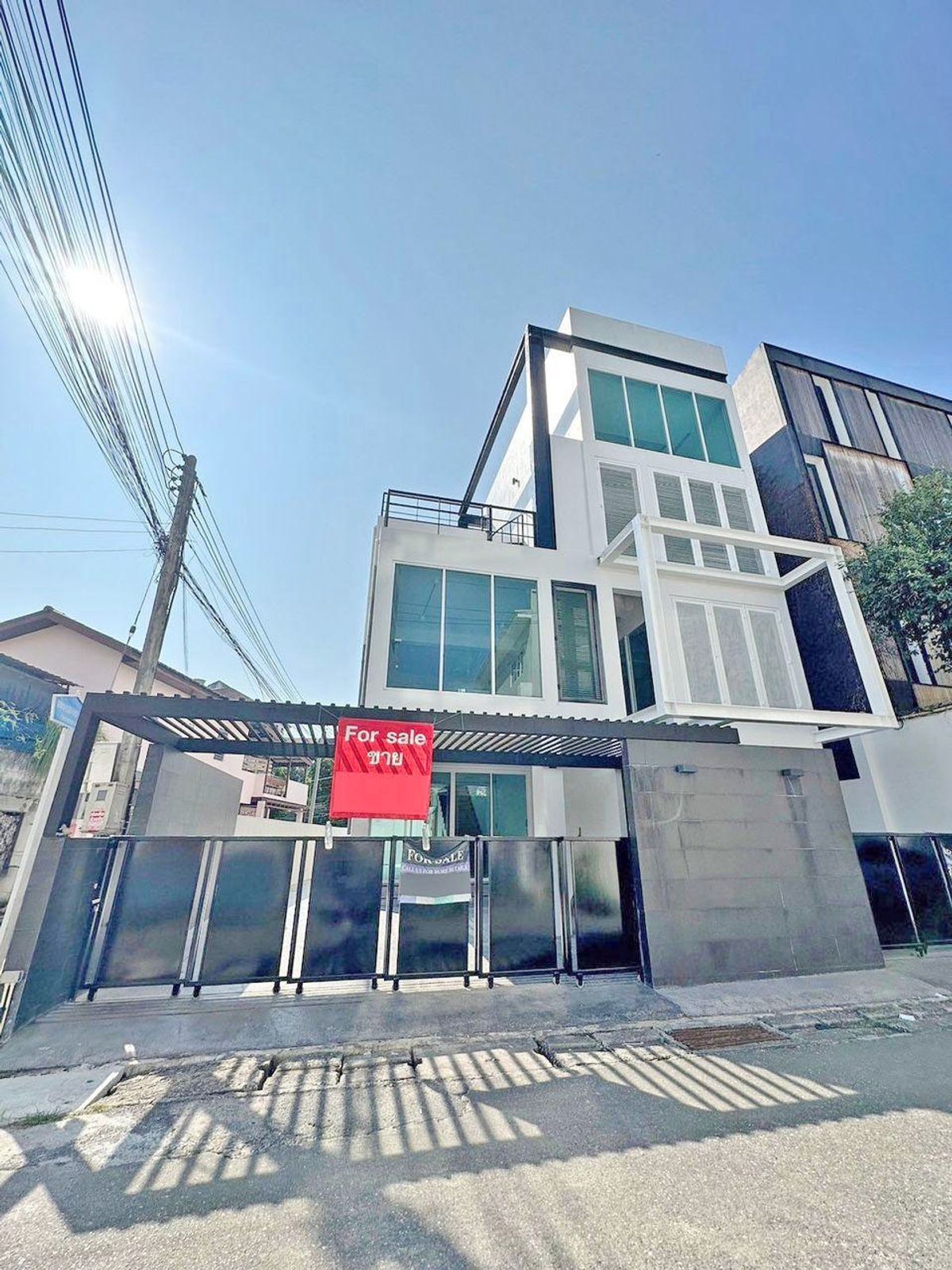 ให้เช่าอาคารพาณิชย์เชียงใหม่ : อาคารพาณิชย์ให้เช่าเดือนละ 30,000 บาท ใกล้วันนิมมานฯ No.1H402