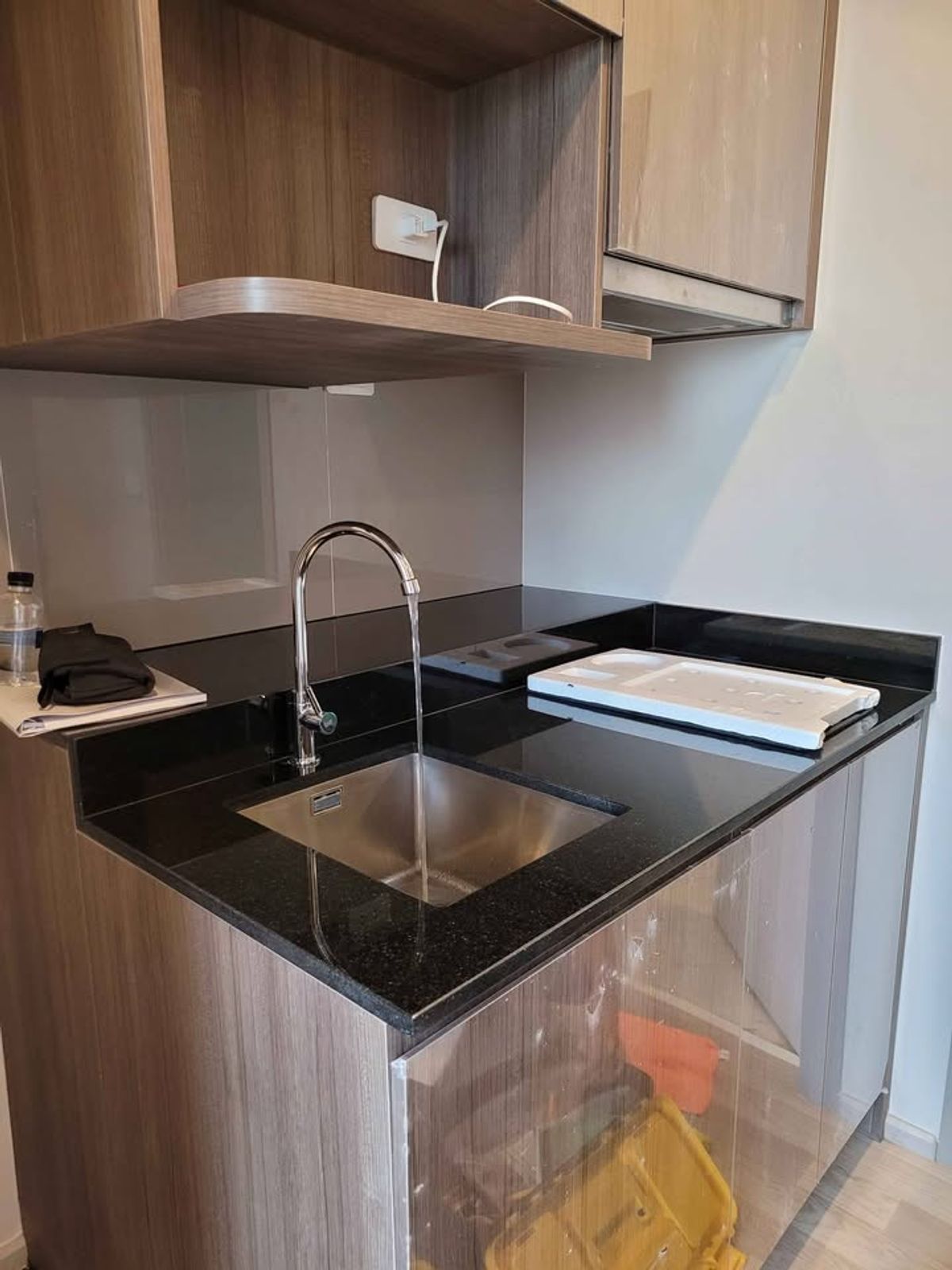 ขายคอนโดบางนา แบริ่ง ลาซาล : ขาย คอนโด Ideo Mobi Sukhumvit EASTPOINT อาคาร B ขนาด 30 ตร.ม. ชั้น 23