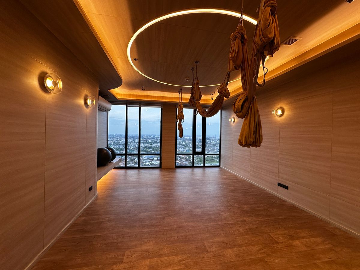 ให้เช่าคอนโดบางนา แบริ่ง ลาซาล : ให้เช่า ✨ Nue Mega Plus Bangna ✨ เฟอร์นิเจอร์ และ เครื่องใช้ไฟฟ้าครบ ใกล้ BTS บางนา 