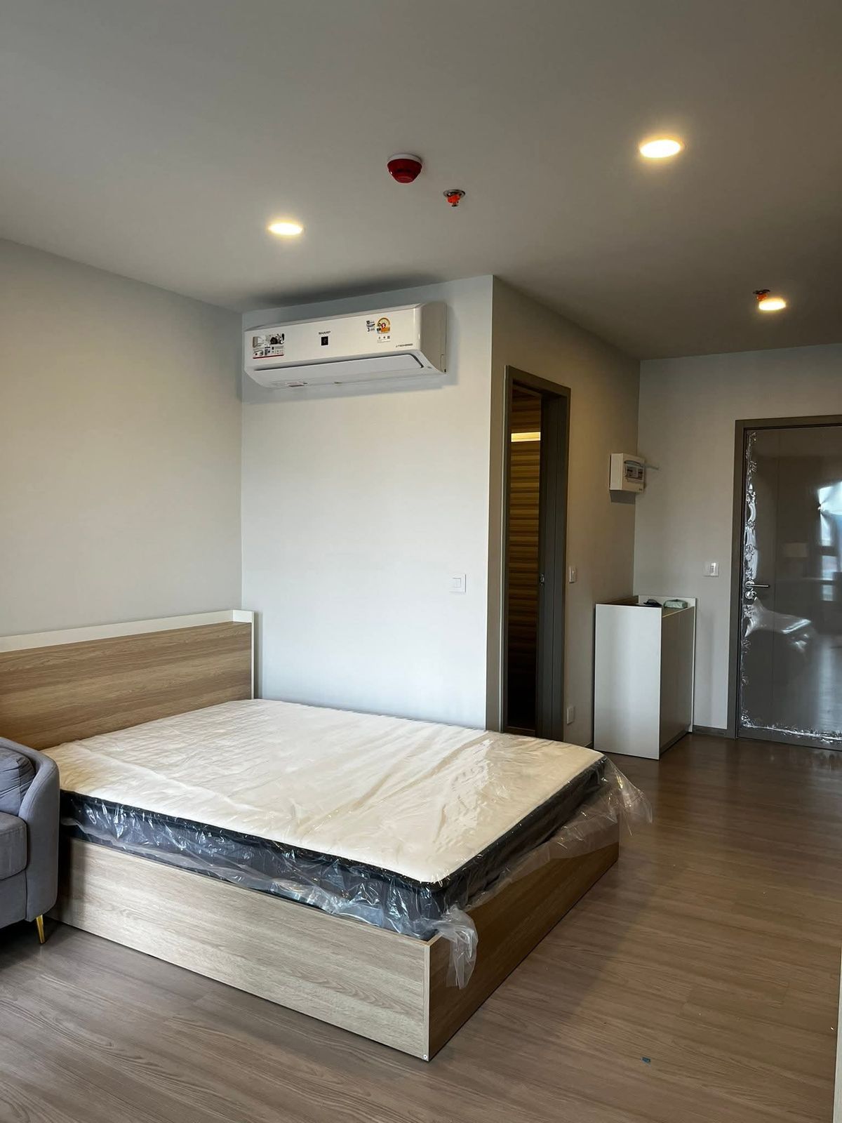 ให้เช่าคอนโดคลองเตย กล้วยน้ำไท : ให้เช่า 📍 Aspire Sukhumvit - Rama 4 📍 ใกล้ BTS พระโขนง เฟอร์นิเจอร์ และ เครื่องใช้ไฟฟ้าครบ 