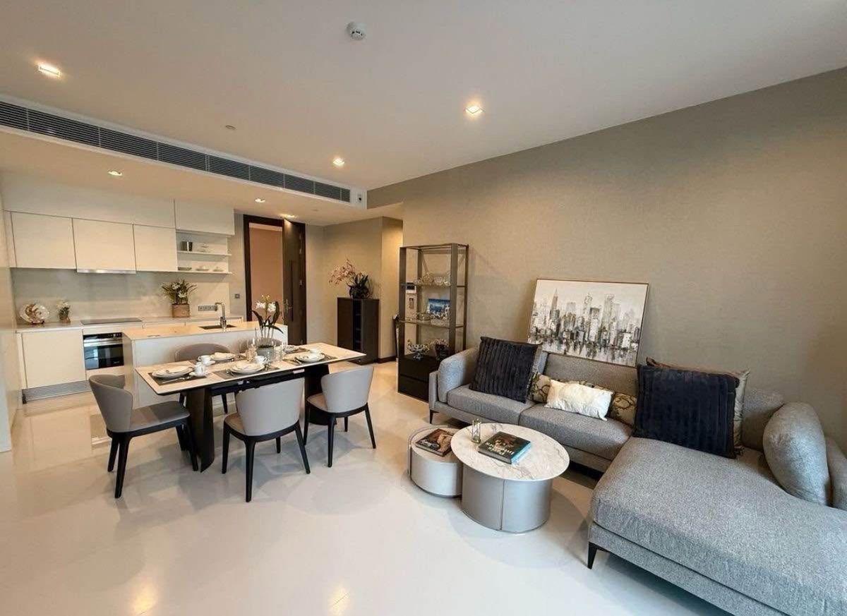 ให้เช่าคอนโดนานา : Newlyให้เช่า Q1 sukhumvit 🛀2 bed 2 bath📞0639399665
