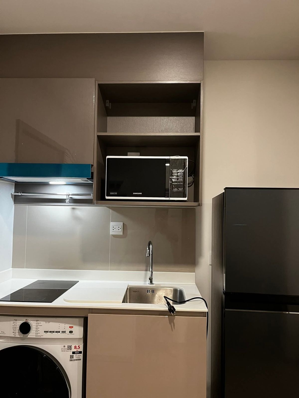 ให้เช่าคอนโดคลองเตย กล้วยน้ำไท : ให้เช่า 📍 Aspire Sukhumvit - Rama 4 📍 ใกล้ BTS พระโขนง เฟอร์นิเจอร์ และ เครื่องใช้ไฟฟ้าครบ 