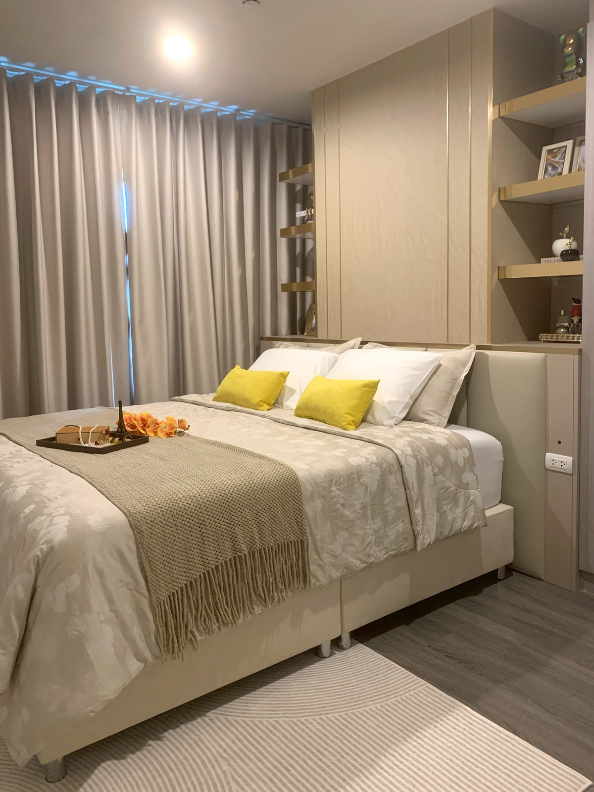 ให้เช่า  คอนโด  Ideo Ramkhamhaeng - Lam Sali Station ใกล้ MRT แยกลำสาลี 50 ม. Loading...