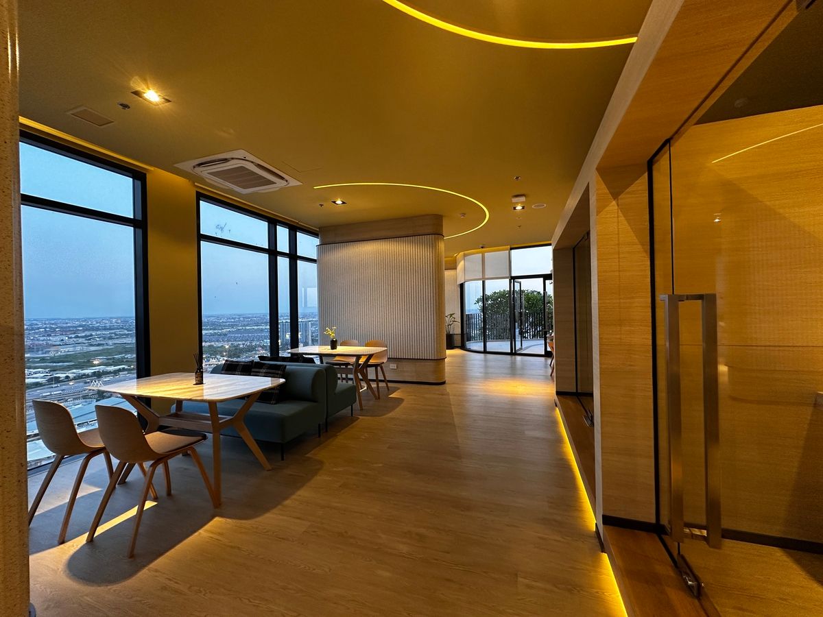 ให้เช่าคอนโดบางนา แบริ่ง ลาซาล : ให้เช่า ✨ Nue Mega Plus Bangna ✨ เฟอร์นิเจอร์ และ เครื่องใช้ไฟฟ้าครบ ใกล้ BTS บางนา 