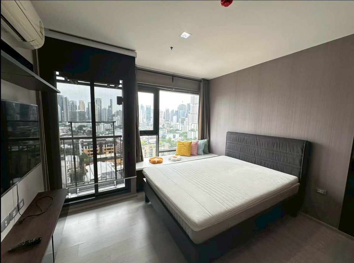 ให้เช่าคอนโดสุขุมวิท อโศก ทองหล่อ : Rhythm Sukhumvit 36-38 ✨