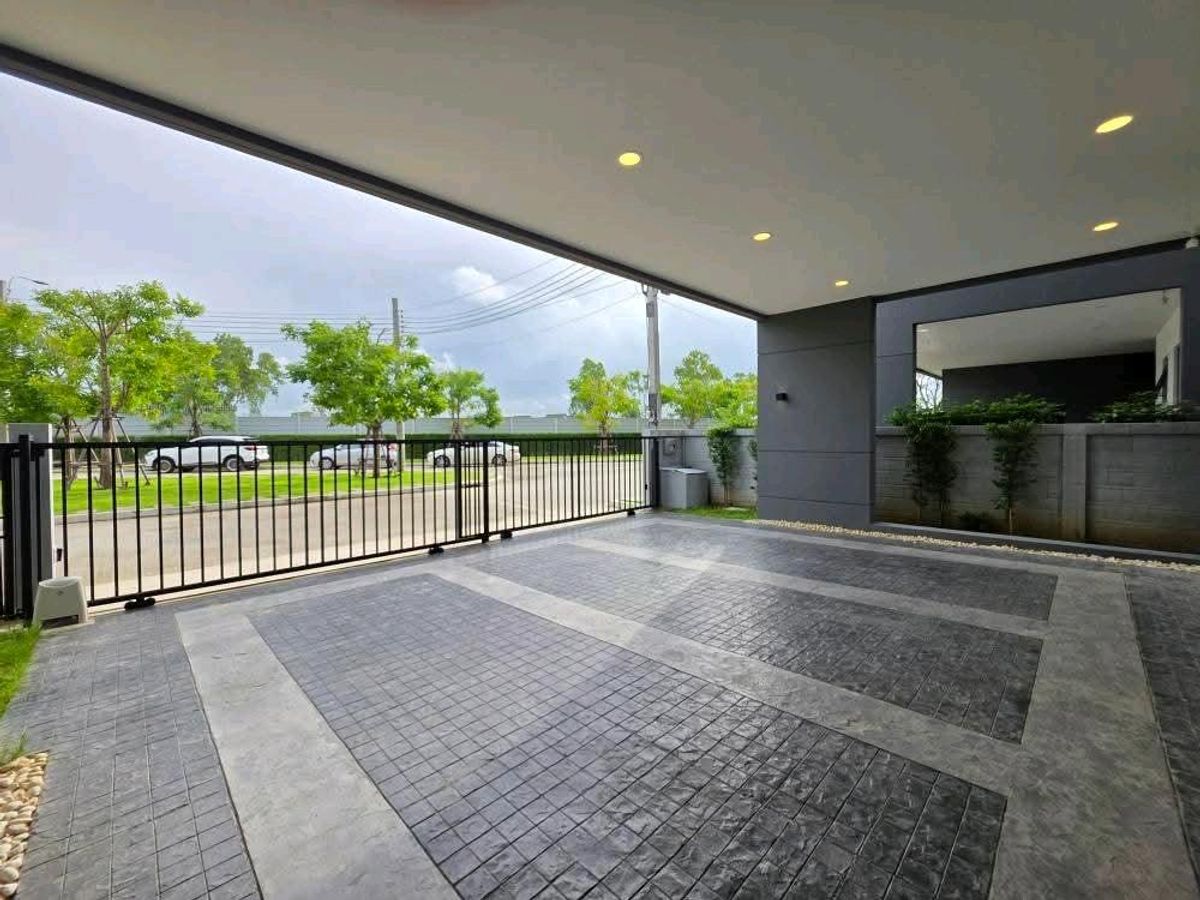 บ้านบางนา แบริ่ง ลาซาล : The City Bangna – Luxury Living Next to MEGA BANGNA พื้นที่ใช้สอย 313 ตร.ม. ที่ดิน 70 ตร.ว.