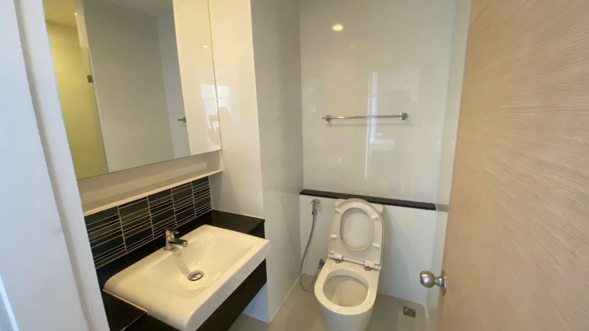 ให้เช่าคอนโดบางนา แบริ่ง ลาซาล : 🔥ให้เช่าด่วน🔥The Coast Condominium (Bangna) 3 ห้องนอน 2 ห้องน้ำ มี Skywalk to BTS บางนา ❗