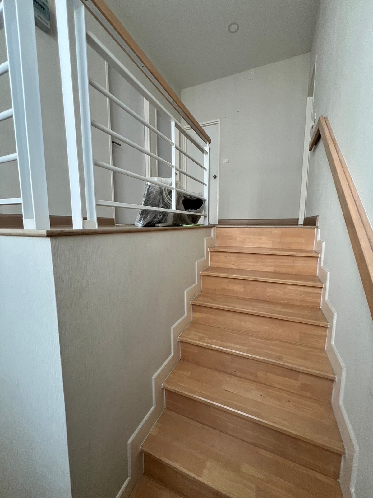 ให้เช่าบ้านปทุมธานี รังสิต ธรรมศาสตร์ : บ้านเดี่ยว ราคาพิเศษ เฟอร์นิเจอร์ครบ ใกล้อ.เมืองปทุม 3ห้องนอน 3ห้องน้ำ