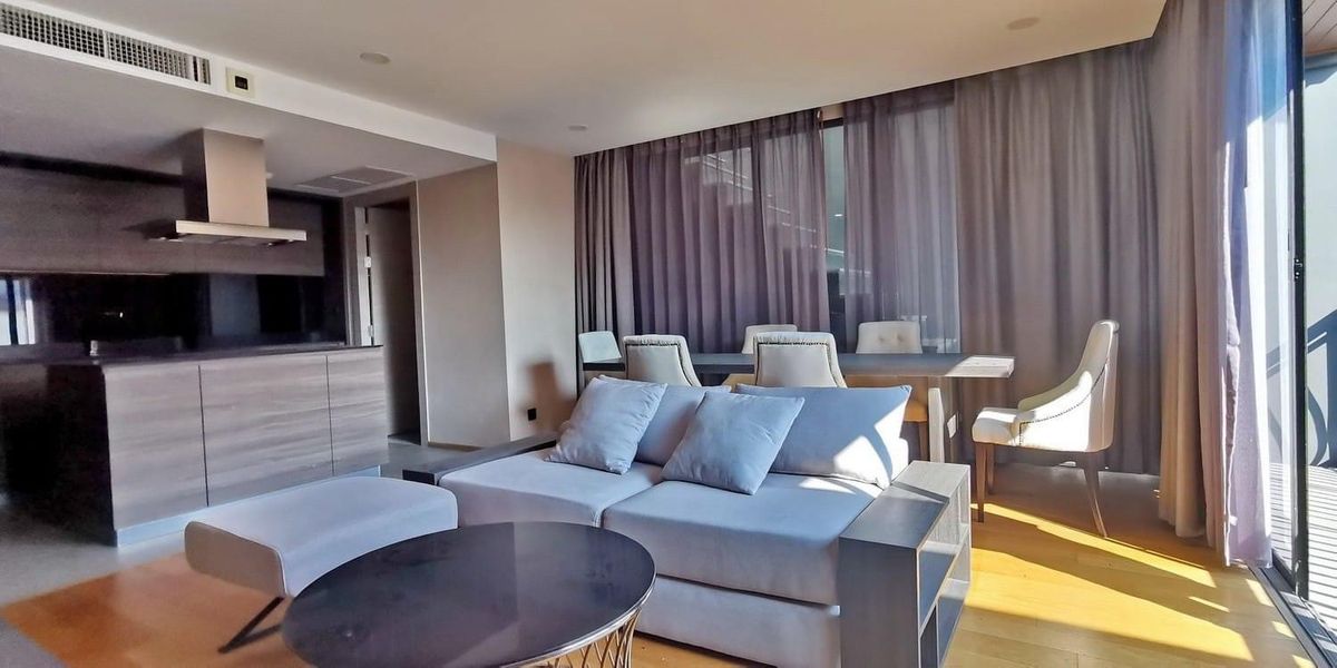 For RentCondoWitthayu, Chidlom, Langsuan, Ploenchit : ♢ Penthouse ♢ Floor 05++ Size 118.00 sq.m. | 3 Bedrooms 3 Bathrooms | City view | Near BTS Chidlom