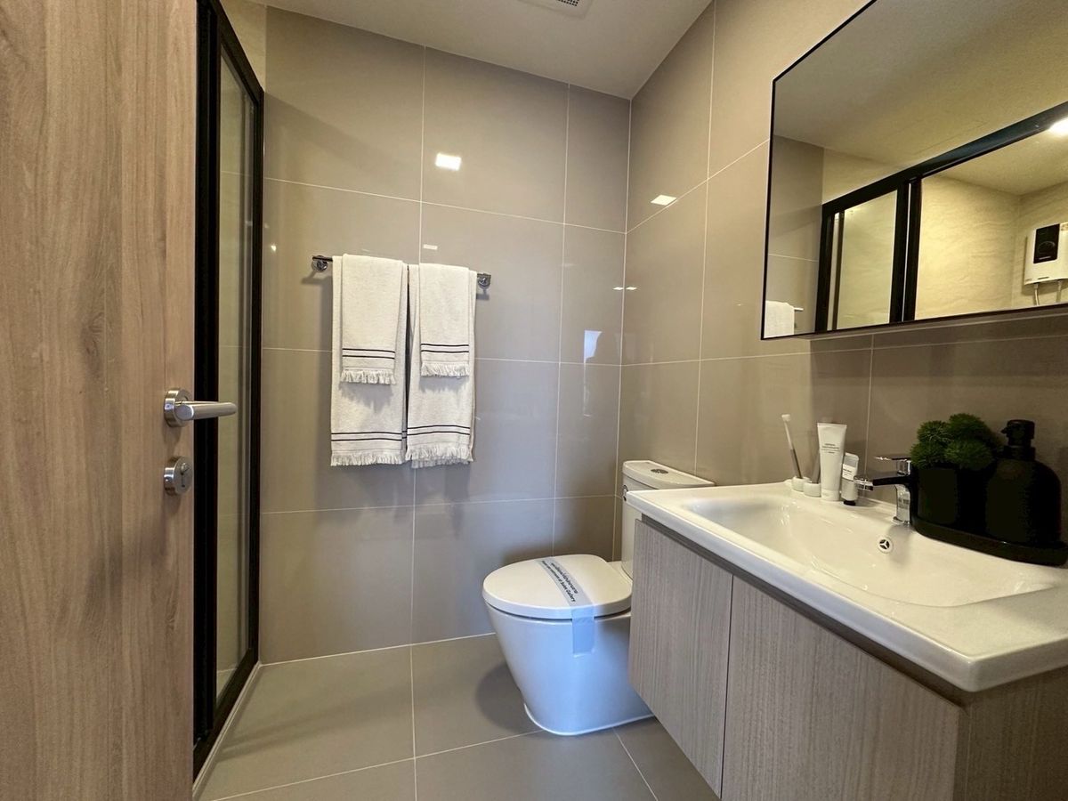 ขายคอนโดพระราม 9 เพชรบุรีตัดใหม่ RCA : 𝟐นอนห้องใหญ่ การันตีราคาดีที่สุด ล็อกตำแหน่งสวย ส่วนลดจัดเต็ม 𝗧𝗵𝗲 𝗯𝗮𝘀𝗲 𝘂𝗿𝗯𝗮𝗻 𝗿𝗮𝗺𝗮𝟵 รอบ𝐄𝐱𝐜𝐥𝐮𝐬𝐢𝐯𝐞 ล็อกให้ทุกดีล 📱โทร 𝟬𝟵𝟮-𝟴𝟬𝟴-𝟴𝟴𝟵𝟵