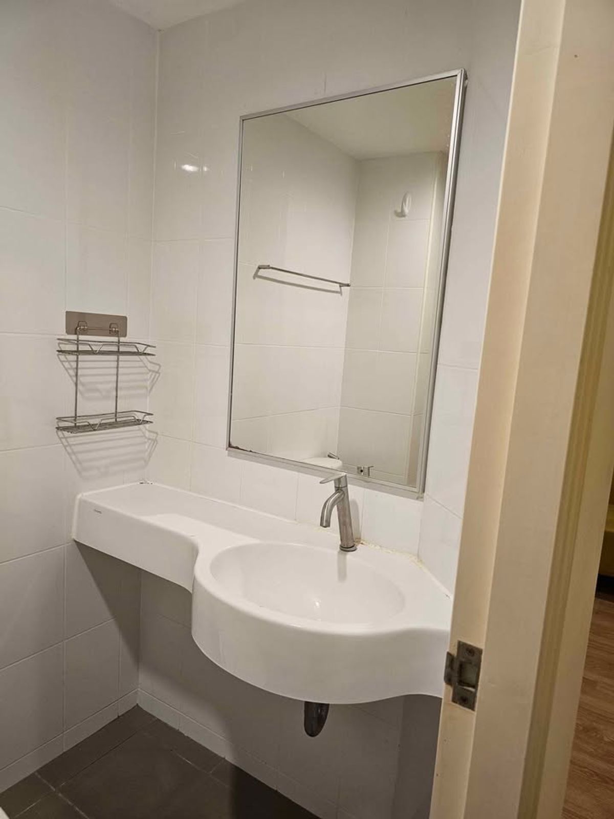 ขายคอนโดอ่อนนุช อุดมสุข : ขายด่วน 📍 Lumpini Ville On Nut 46 📍 เฟอร์นิเจอร์ และ เครื่องใช้ไฟฟ้าครบ ใกล้ MRT ศรีนุช 