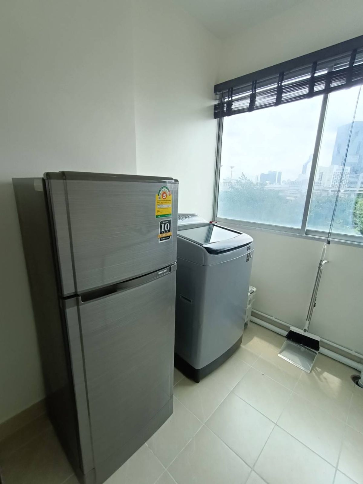 For RentCondoPattanakan, Srinakarin : Condo for rent, Supalai Park, Srinakarin, all new furniture  Complete ready to be next to the train 💫