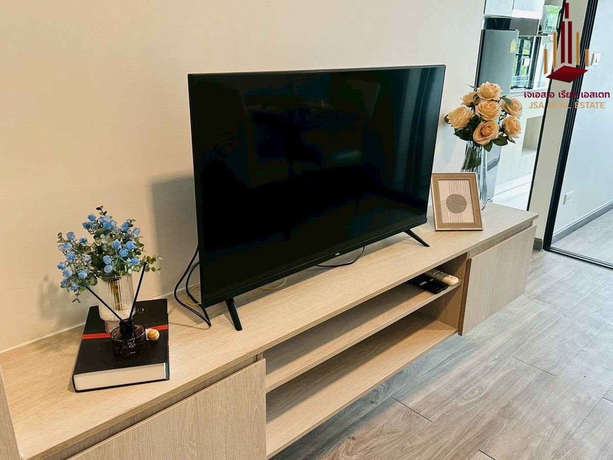 For RentCondoRatchadapisek, Huaikwang, Suttisan : ✨ For Rent: The Collect Ratchada 32 Condo ✨ 💰 ONLY 13,000 THB/Month