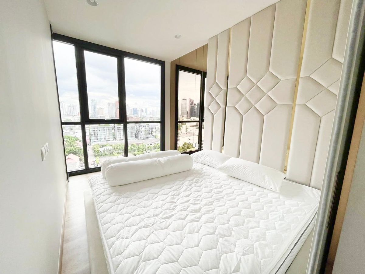 For SaleCondoSukhumvit, Asoke, Thonglor : 🚀 OKA HAUS-35 sqm. 1 bedroom, 1 water. Decorated. Good price. The view is not blocked 092-545-6151 (Tim).
