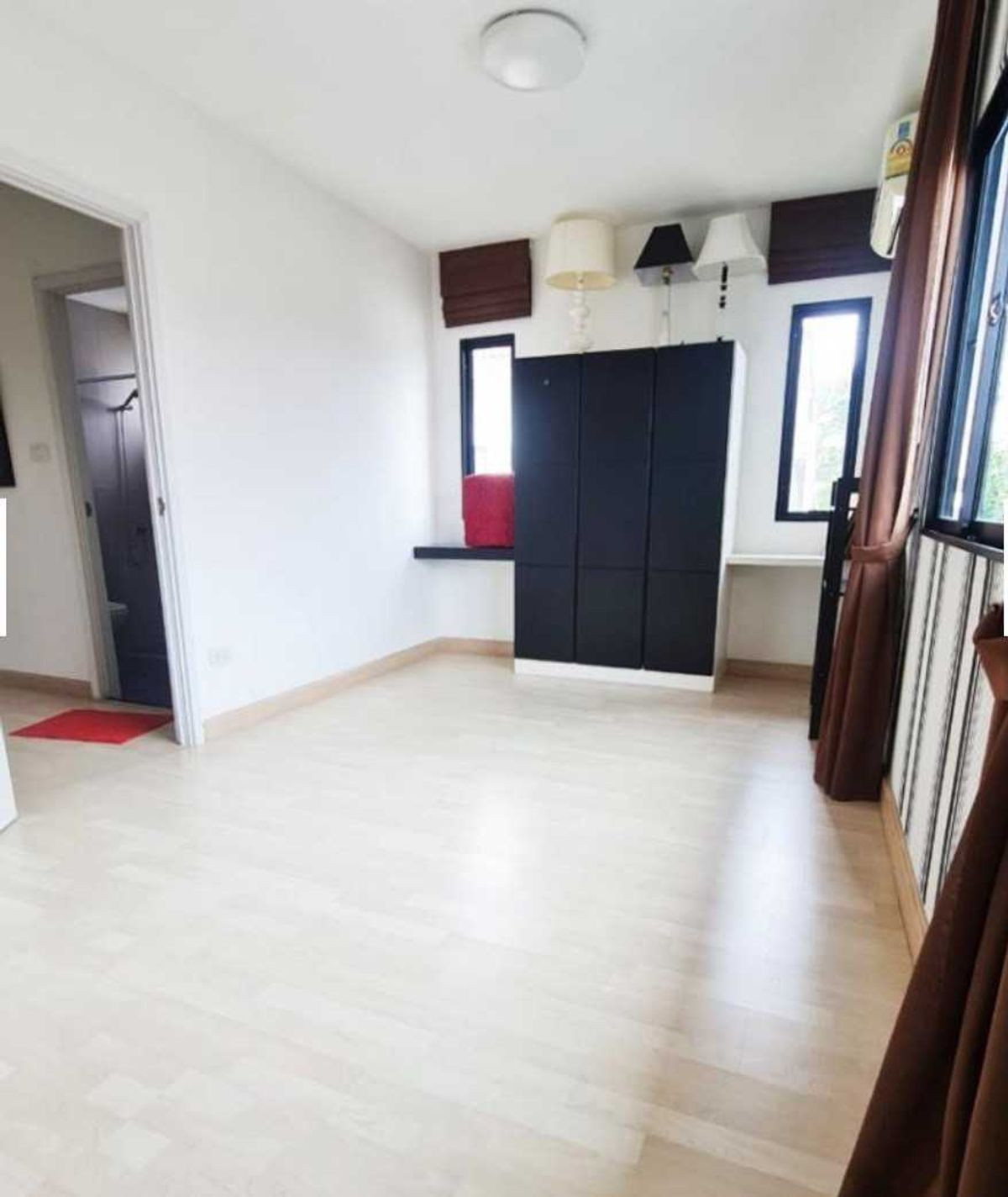 ขายบ้านบางแค เพชรเกษม : ขายบ้านพร้อมผู้เช่า หมู่บ้าน เดอะ คอนเนค อัพ 3 วงแหวน บางแค ใกล้ MRT หลักสอง และ เดอะมอลล์ บางแค