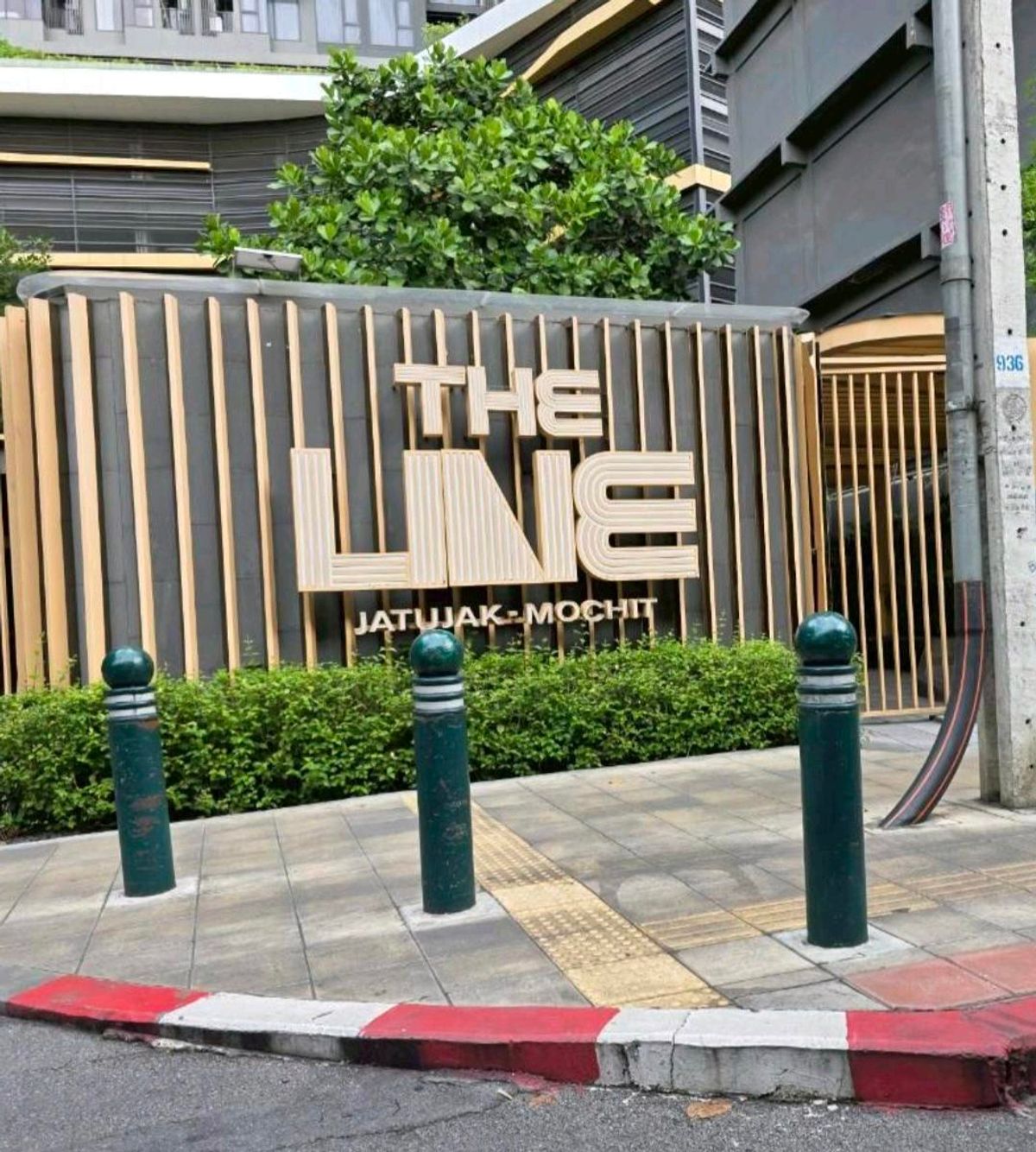 ให้เช่าคอนโดสะพานควาย จตุจักร : The Line จตุจักร 🚝ติด BTS & MRT จตุจักร• 1 bed 35 ตรม. วิวสวนจตุจักร 🌟THE LINE Jatujak–Mochit 📞 0994152664 | 0803696366