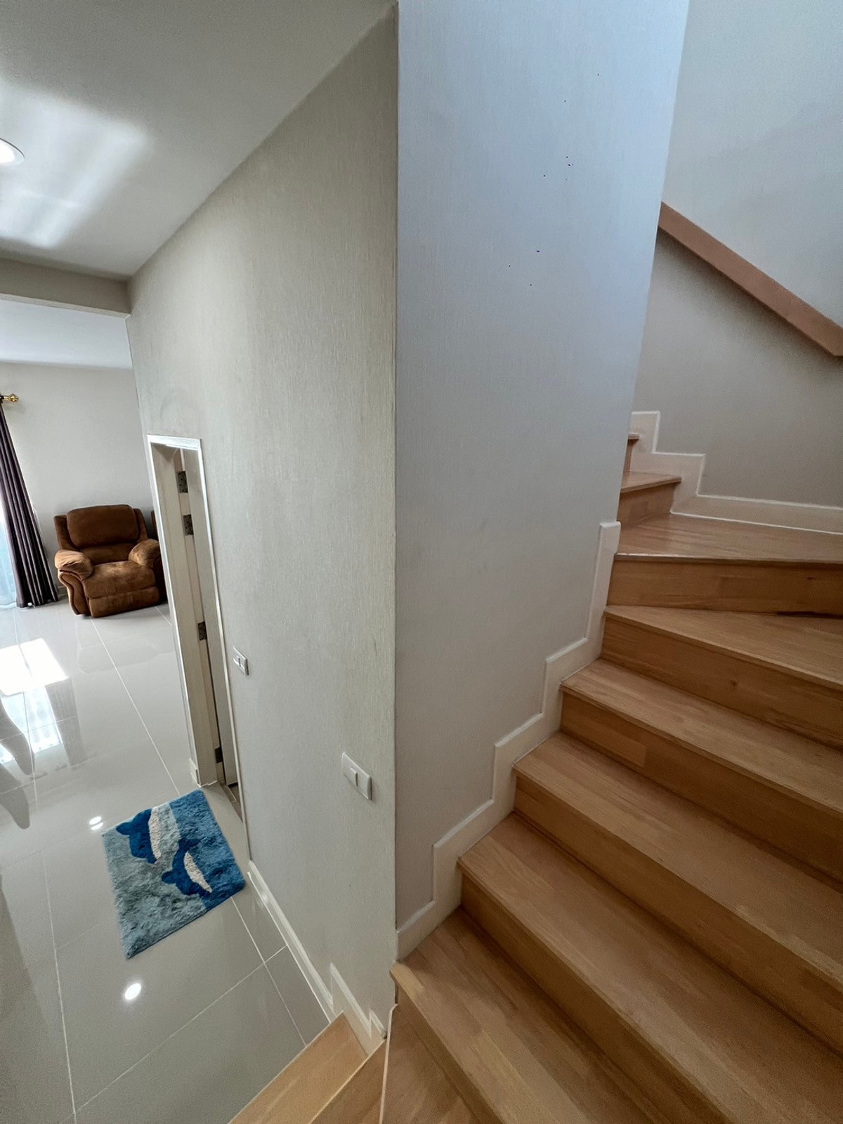 ให้เช่าบ้านปทุมธานี รังสิต ธรรมศาสตร์ : บ้านเดี่ยว ราคาพิเศษ เฟอร์นิเจอร์ครบ ใกล้อ.เมืองปทุม 3ห้องนอน 3ห้องน้ำ