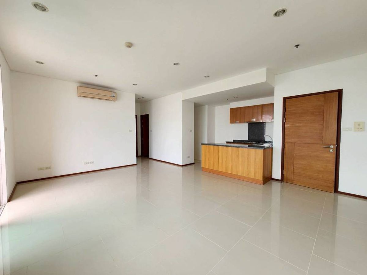 ขายคอนโดวงเวียนใหญ่ เจริญนคร : ขาย!! คอนโด วิลล่า สาทร ใกล้ BTS กรุงธนบุรี ชั้นสูง วิวเมือง