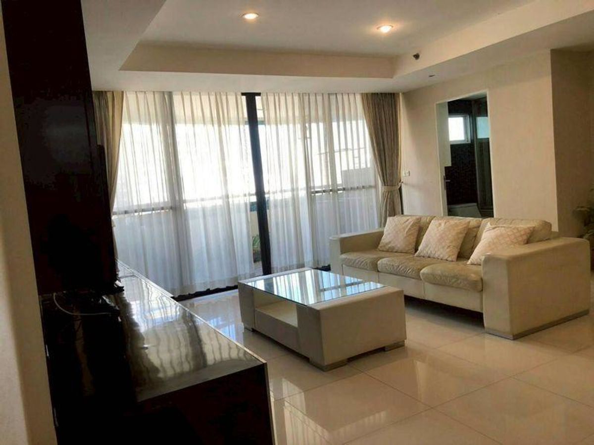 For SaleCondoSukhumvit, Asoke, Thonglor : LTH13102 - Condo For Sale Condo for sale at Las Colinas Las Colinas Size 141 SQM. 1 Bed 2 Baths Only 20 MB