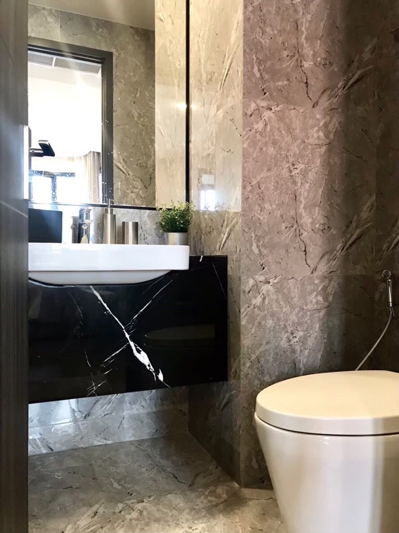 ให้เช่าคอนโดสุขุมวิท อโศก ทองหล่อ : 🔥ให้เช่าด่วน🔥แอชตัน อโศก 1 ห้องนอน 1 ห้องน้ำ  ใกล้ Mrt สุขุมวิท / Bts อโศก และใกล้ห้าง  Termianl 21   (ห้องสวย พร้อมเข้าอยู่ ห้องหัวมุม มีความเป็นส่วนตัว)