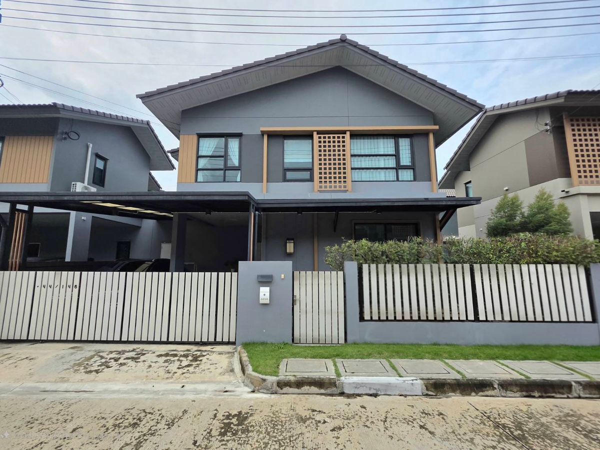 For SalePathum Thani,Rangsit, Thammasat : Twin houses, 2nds, Ansiri Rangsit-Khlong 2, the house is only 4 years old, near Future