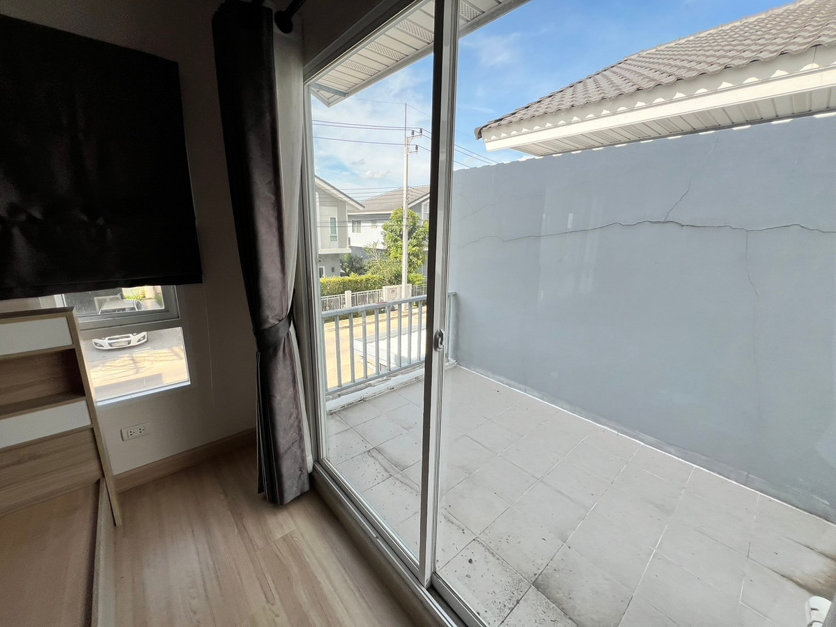 ให้เช่าบ้านปทุมธานี รังสิต ธรรมศาสตร์ : บ้านเดี่ยว ราคาพิเศษ เฟอร์นิเจอร์ครบ ใกล้อ.เมืองปทุม 3ห้องนอน 3ห้องน้ำ