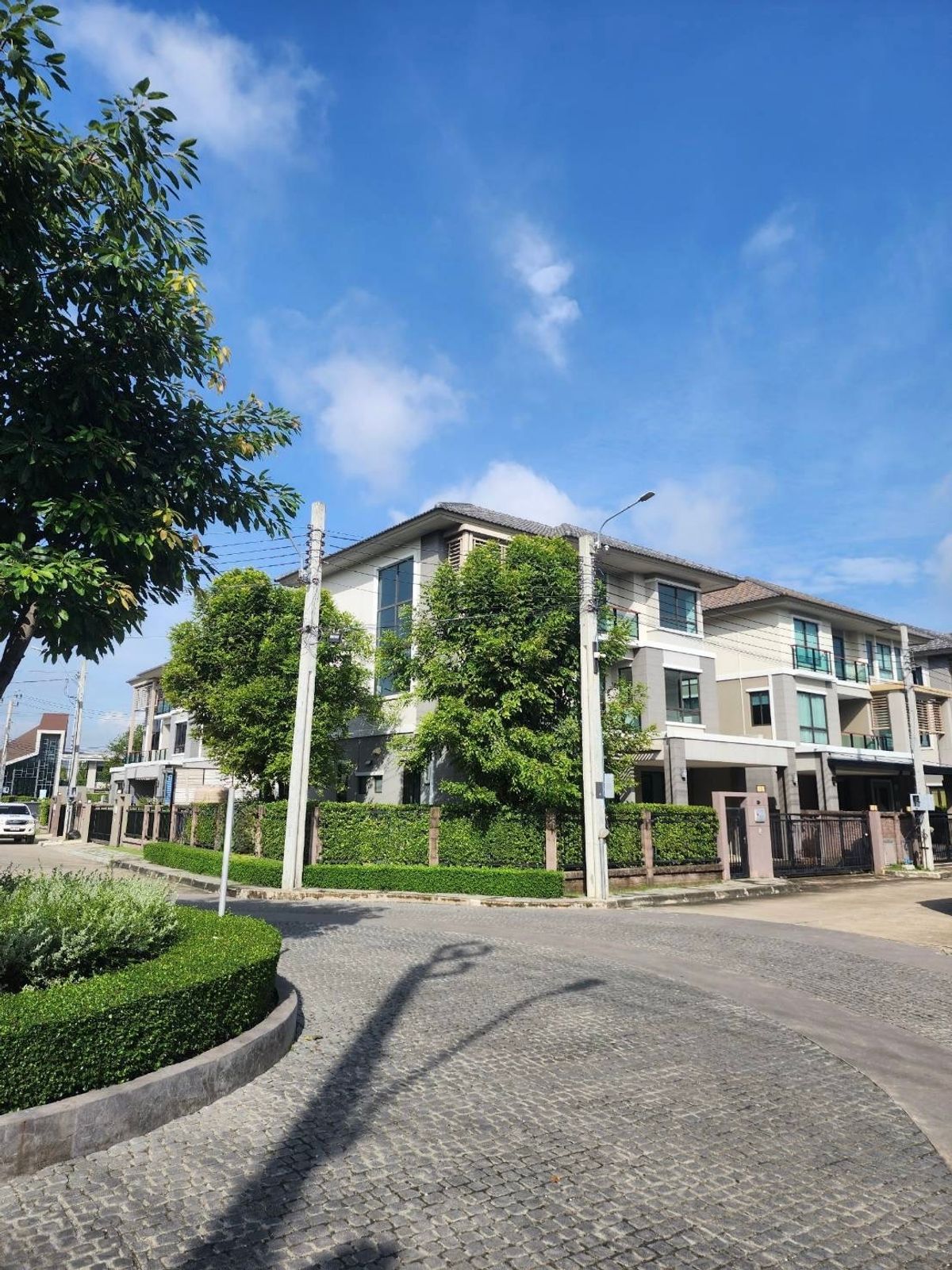 ขายบ้านนวมินทร์ รามอินทรา : ภัสสร วงแหวน - รามอินทรา / 4 ห้องนอน (ขาย), Passorn Wongwaen - Ramintra / 4 Bedrooms (FOR SALE) BEAM097