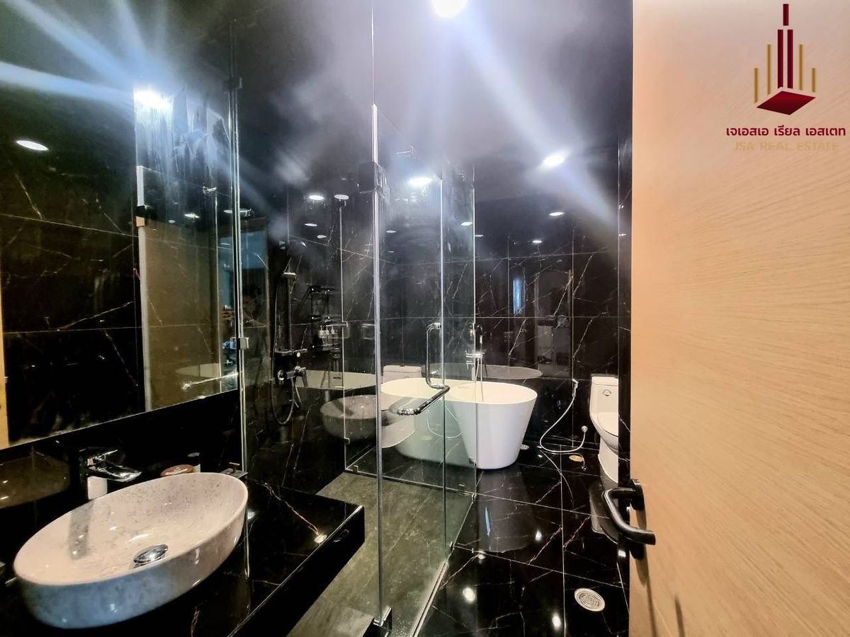 For RentCondoPattanakan, Srinakarin : ✨ For Rent: The Four Wings Residence Condo ✨ 💰 ONLY 35,000 THB/Month