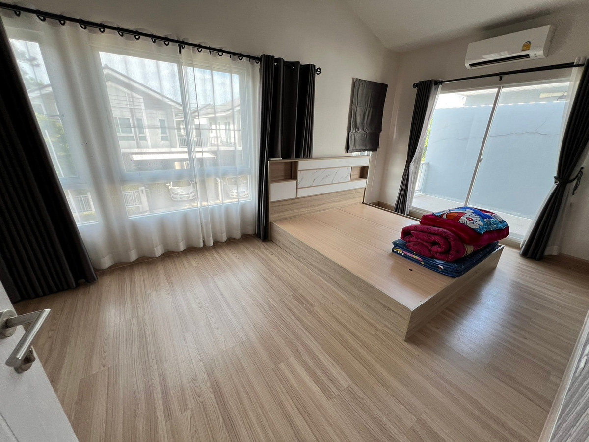 ให้เช่าบ้านปทุมธานี รังสิต ธรรมศาสตร์ : บ้านเดี่ยว ราคาพิเศษ เฟอร์นิเจอร์ครบ ใกล้อ.เมืองปทุม 3ห้องนอน 3ห้องน้ำ