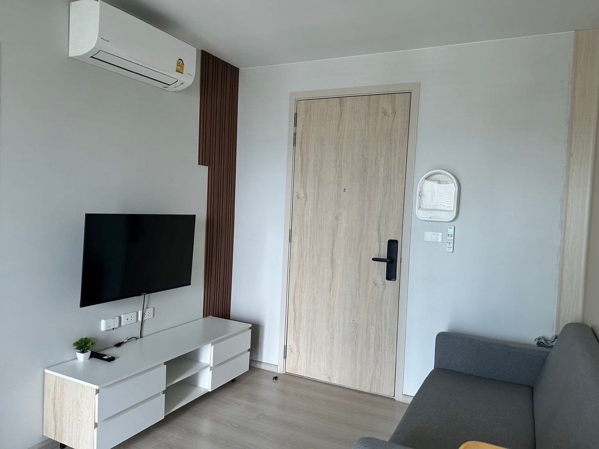 For RentCondoPattanakan, Srinakarin : For rent, Nue Noble Srinakarin - Lasalle (New Noble Srinakarin -La Sal), next to the yellow line 26, size 31 sq.m., price 12,500 baht.