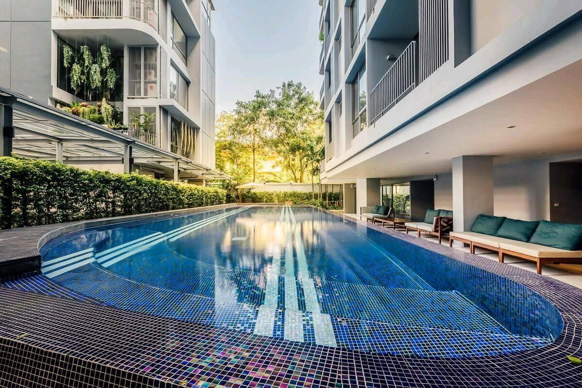 ให้เช่าคอนโดสุขุมวิท อโศก ทองหล่อ : 🐱🐶 Spacious 2-Bedroom unit  of Pet Friendly Condo in Sukhumvit 🐶🐱