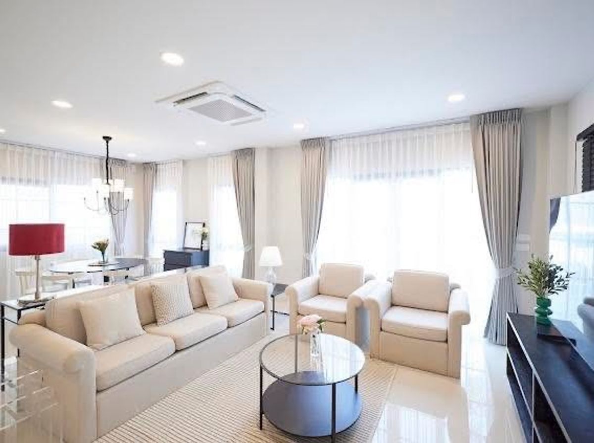 ให้เช่าบ้านบางนา แบริ่ง ลาซาล : 🔴FOR RENT : 𝐂𝐞𝐧𝐭𝐫𝐨 𝐁𝐚𝐧𝐠𝐧𝐚 บ้านหรู ใกล้เมกะบางนา วิวสวน 4 ห้องนอน 