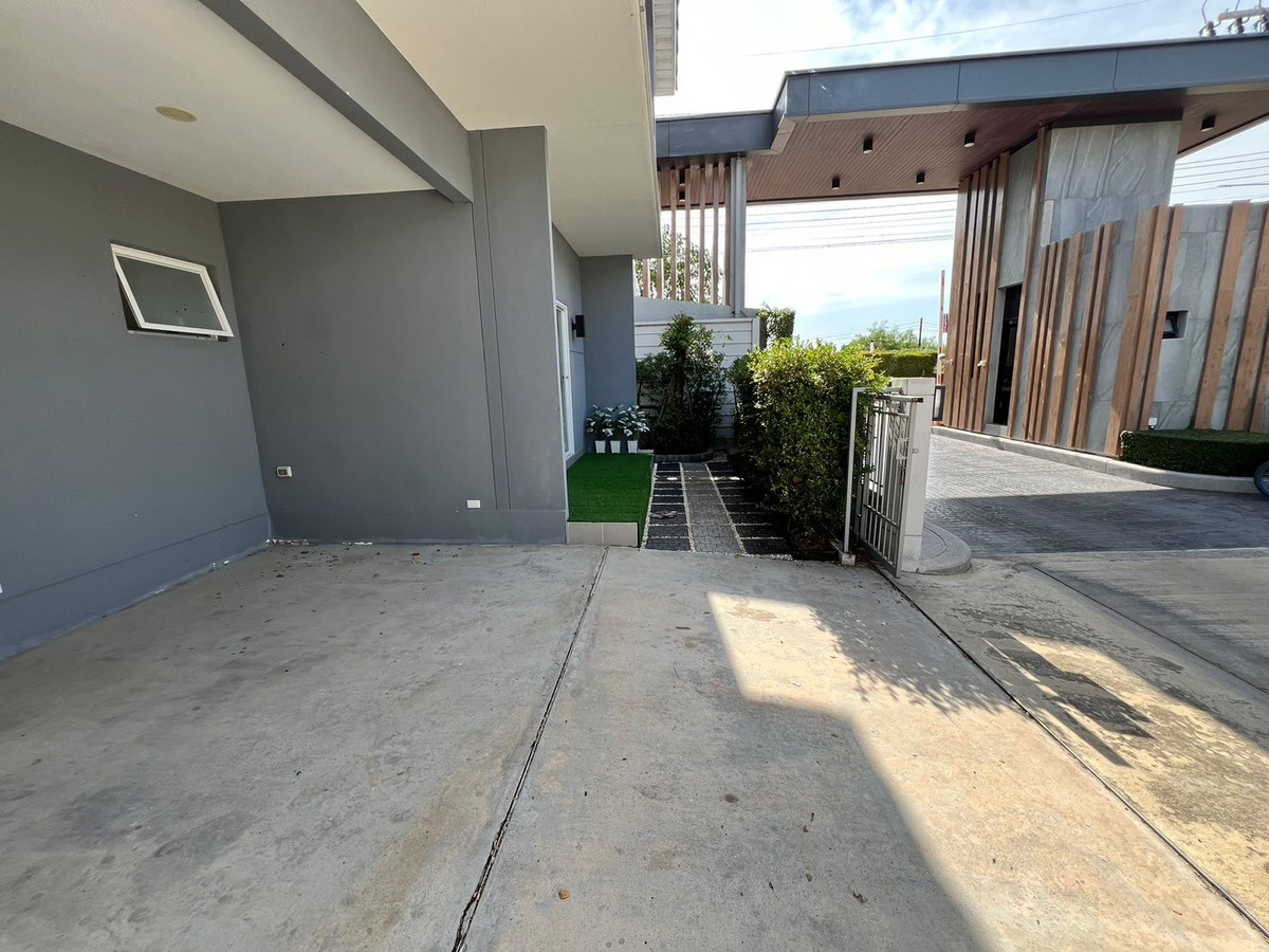 ให้เช่าบ้านปทุมธานี รังสิต ธรรมศาสตร์ : บ้านเดี่ยว ราคาพิเศษ เฟอร์นิเจอร์ครบ ใกล้อ.เมืองปทุม 3ห้องนอน 3ห้องน้ำ