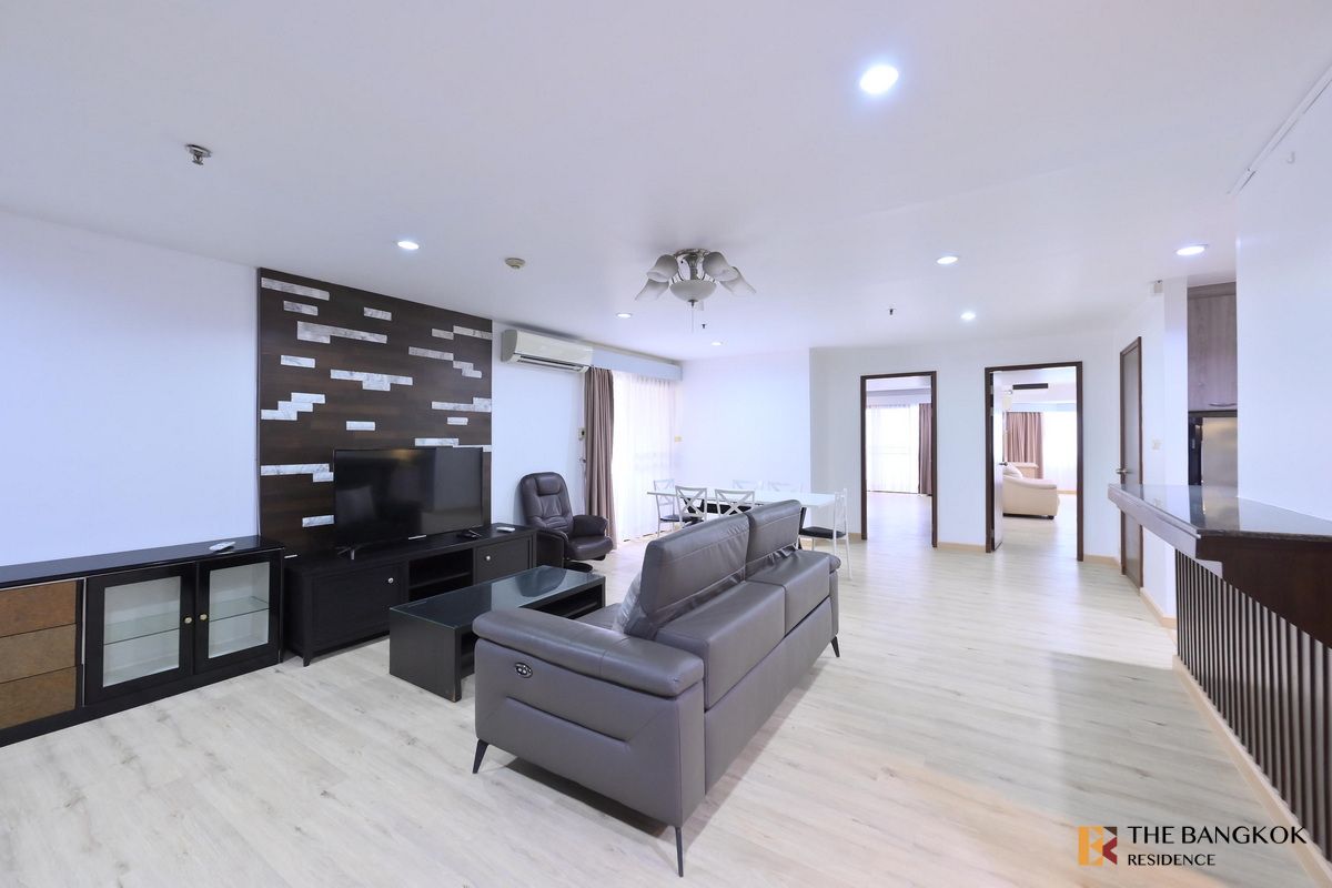 ให้เช่าคอนโดสุขุมวิท อโศก ทองหล่อ :  Baan Suanpetch 💫 𝐒𝐩𝐚𝐜𝐢𝐨𝐮𝐬 𝐚𝐧𝐝 𝐀𝐟𝐟𝐨𝐫𝐝𝐚𝐛𝐥𝐞 𝐋𝐢𝐯𝐢𝐧𝐠 ✨ ใกล้ BTS พร้อมพงษ์ 