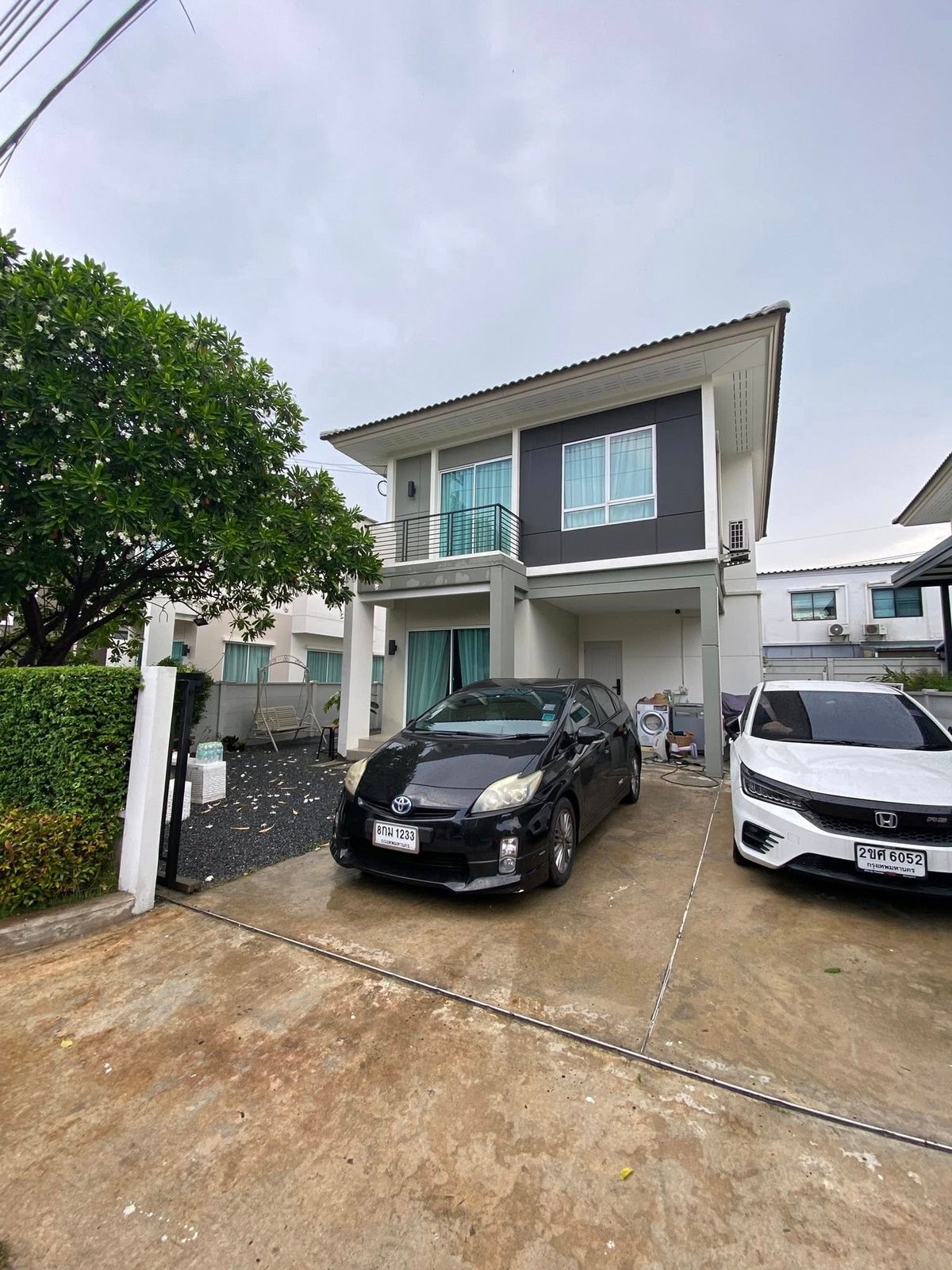 For RentHousePathum Thani,Rangsit, Thammasat : HR2848, 2-storey house for rent, ready to stay in the Sente Troo-Vibhavadi project (1) near Future Park Rangsit.