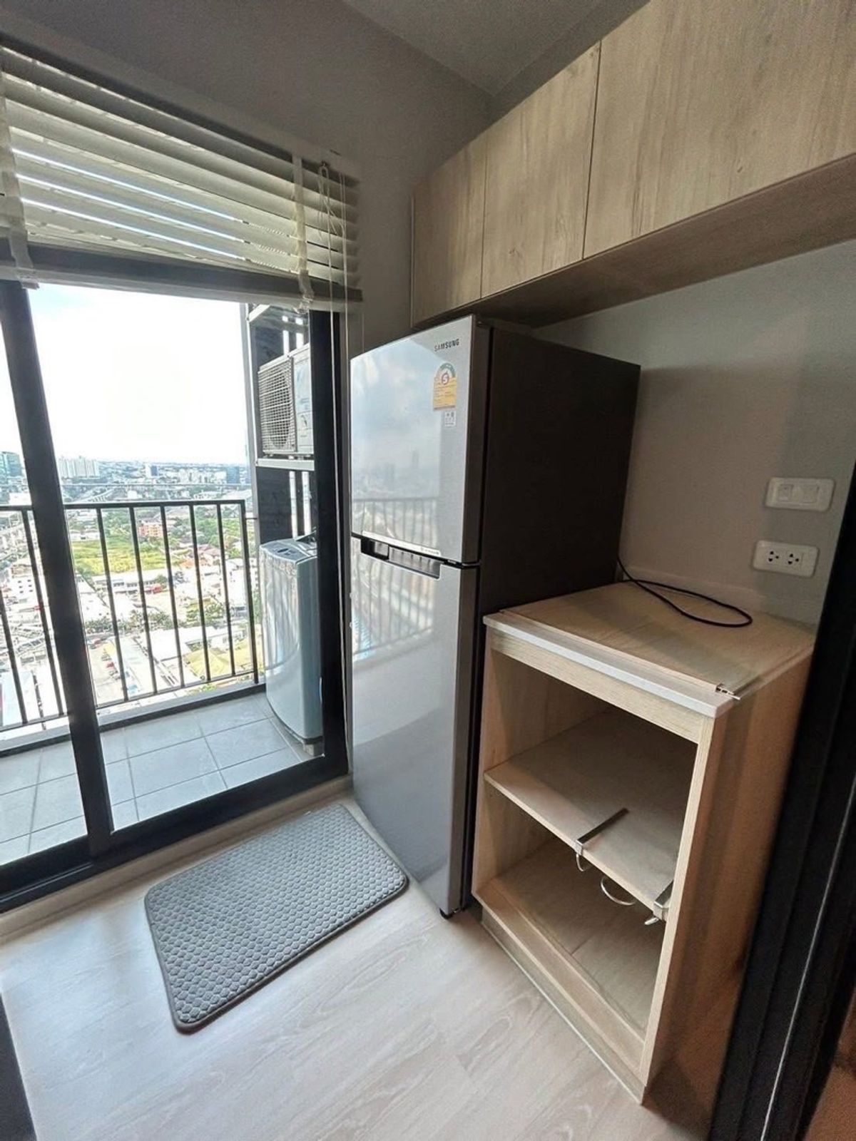 For RentCondoPattanakan, Srinakarin : For rent, Nue Noble Srinakarin - Lasalle (New Noble Srinakarin -La Sal), next to the yellow line 26, size 31 sq.m., price 12,500 baht.