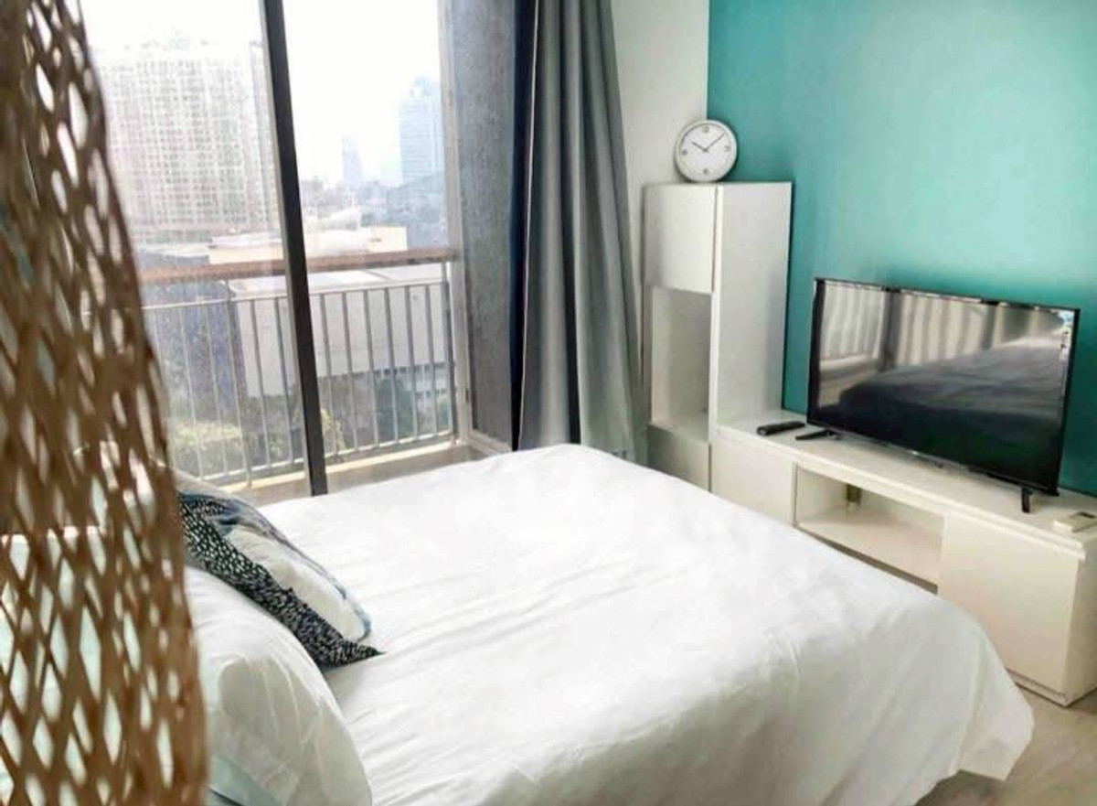 For RentCondoSukhumvit, Asoke, Thonglor : ✨ GT16280 | Condo Rhythm sukhumvit 42, convenient travel, near BTS, there is a shuttle, beautiful room, fully furnished. Ready to move in immediately