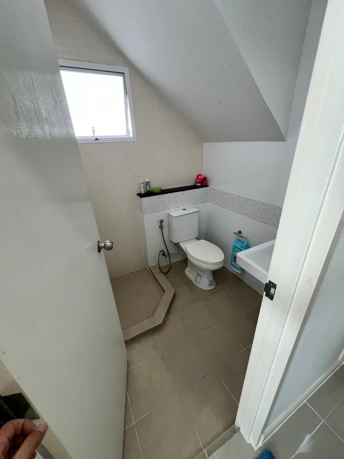 ให้เช่าบ้านปทุมธานี รังสิต ธรรมศาสตร์ : บ้านเดี่ยว ราคาพิเศษ เฟอร์นิเจอร์ครบ ใกล้อ.เมืองปทุม 3ห้องนอน 3ห้องน้ำ